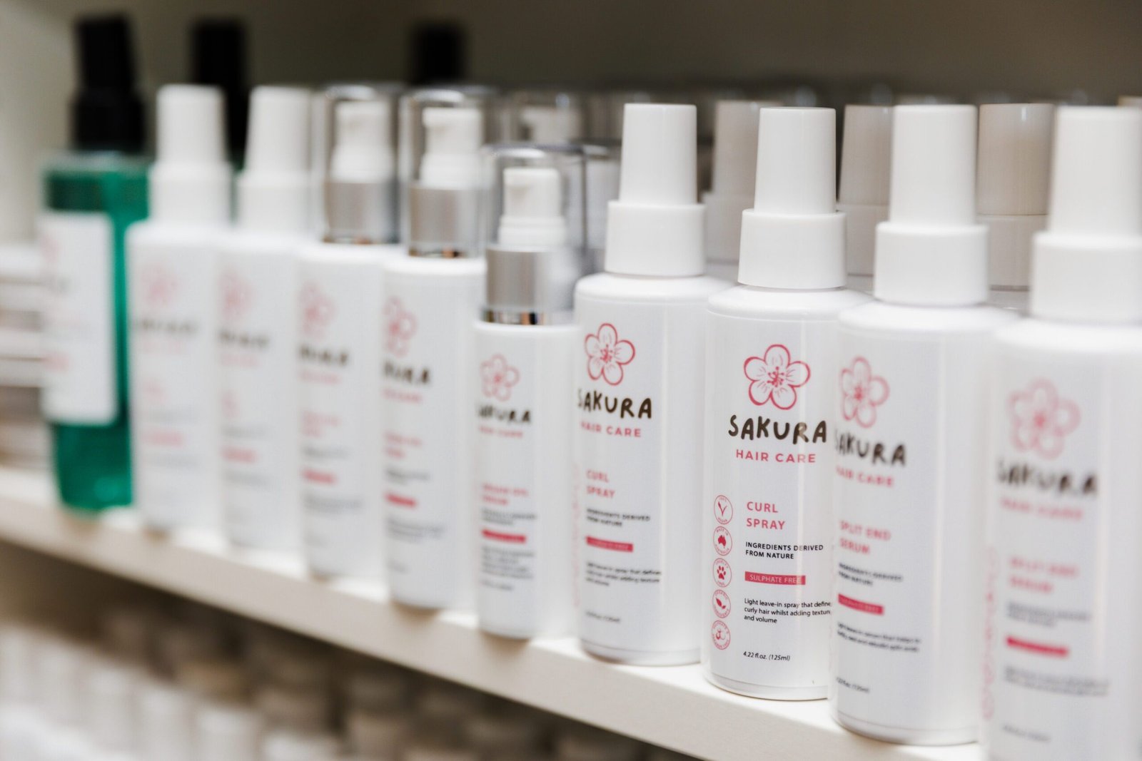 Sakura Curl Spray – 125ml – Pack of 6 - Image 2